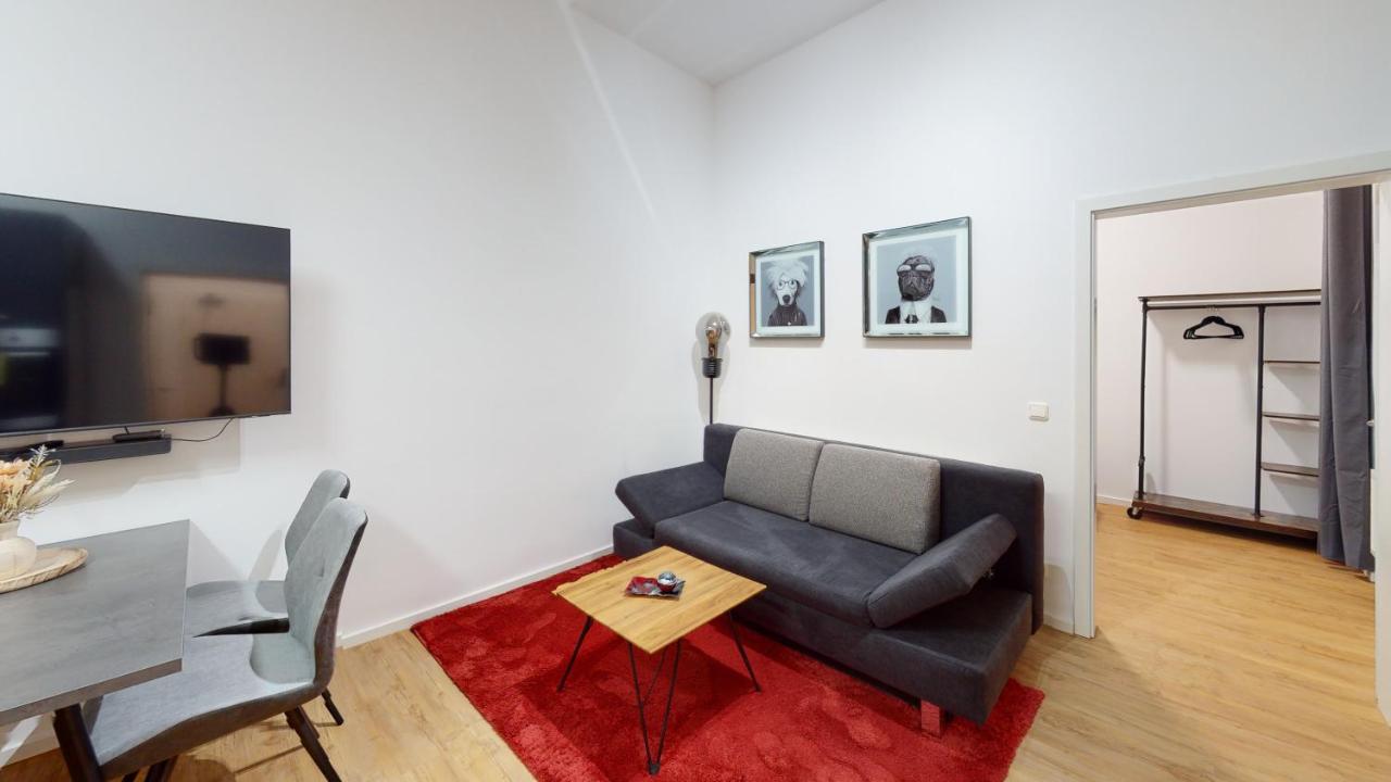 Sweethome - Luxus Pur - Grosse Kueche, Wifi Magdeburg Exterior foto